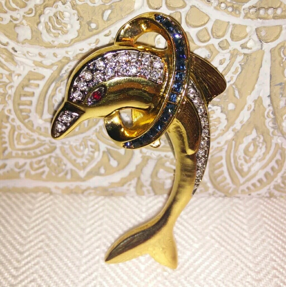 BUTLER Signed Dolphin Rhinestone Hoop Brooch